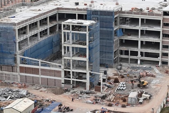 Dấu hiệu buông lỏng quản lí để doanh nghiệp thi công không phép, dự án chậm tiến độ nhiều năm?