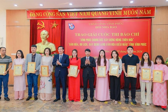 Trao giải Cuộc thi báo chí: “Vĩnh Phúc chung sức xây dựng nông thôn mới”