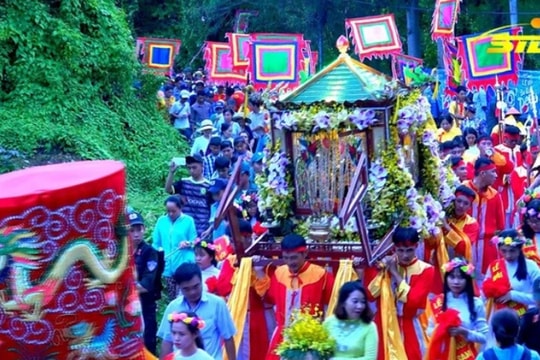Lễ hội Vía Bà Chúa Xứ núi Sam là Di sản văn hoá của nhân loại