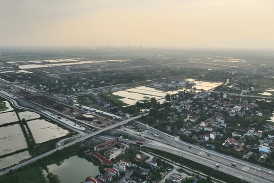 Cận cảnh không khí thi công ngày đêm của dự án Sun Group tại Hà Nam