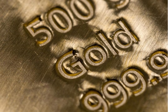 Vàng có thể trở thành đối thủ cạnh tranh chính của đồng đô la Mỹ  trong thương mại thế giới