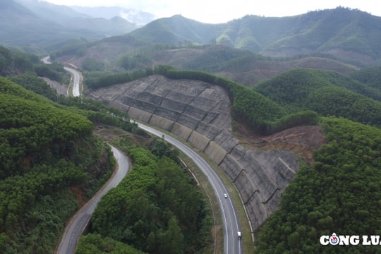 Đầu tư mở rộng cao tốc La Sơn - Hòa Liên với kinh phí hơn 3.000 tỷ đồng