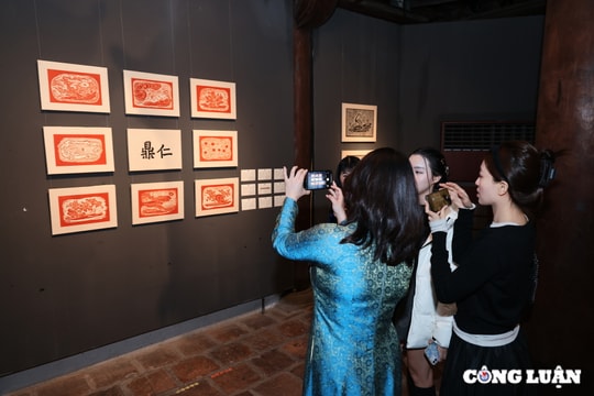 'Âm vọng' - từ cửu đỉnh Triều Nguyễn đến sáng tạo đương đại