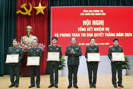 Báo Quân đội nhân dân khen thưởng các tập thể, cá nhân có thành tích xuất sắc trong Phong trào Thi đua Quyết thắng