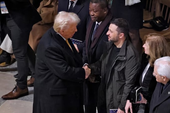 Ông Trump kêu gọi Nga, Ukraine ngừng bắn ngay lập tức và nêu điều kiện hòa bình