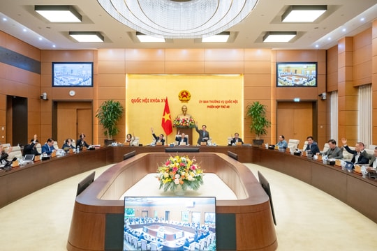 Thông qua Nghị quyết sắp xếp đơn vị hành chính cấp huyện, cấp xã tỉnh Ninh Bình