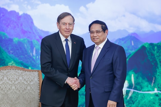 Đề nghị Quỹ đầu tư KKR tăng cường mở rộng đầu tư vào Việt Nam trong các lĩnh vực mới nổi