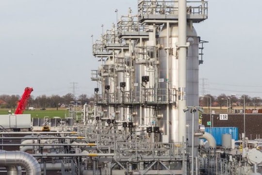 Doanh thu ngân sách dầu khí của Nga tăng 25,7% trong 11 tháng