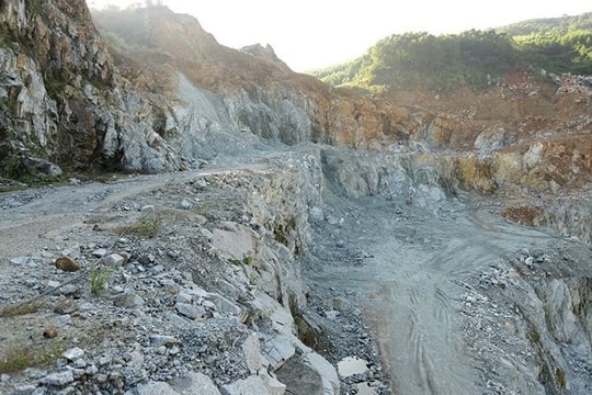 Chậm nộp hồ sơ đóng cửa mỏ, một hợp tác xã ở Hà Tĩnh bị phạt 140 triệu đồng