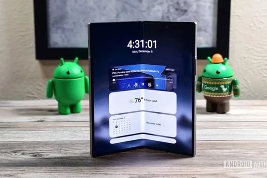 Samsung loại bỏ vòng xoay tiện ích màn hình khóa trong One UI 7