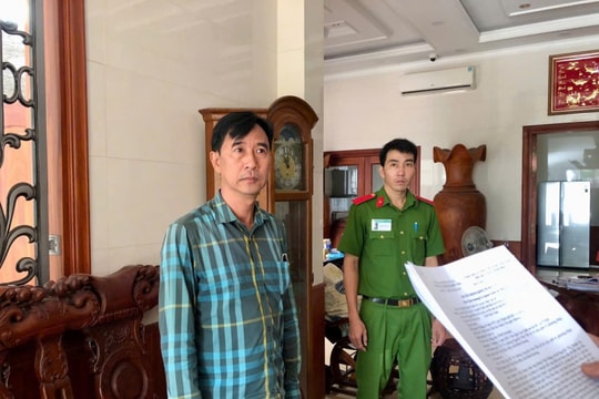 Bắt tạm giam luật sư tự ý thay đổi ủy quyền để lừa đảo chiếm đoạt tài sản