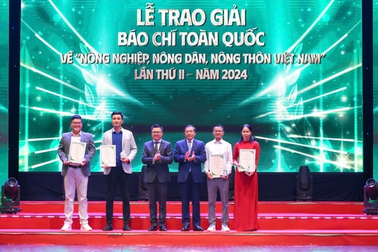 Lễ trao Giải báo chí toàn quốc về nông nghiệp, nông dân, nông thôn Việt Nam lần thứ II năm 2024