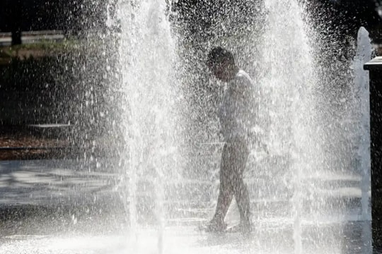 Nghiên cứu: Người trẻ mới dễ gặp nguy hiểm bởi nắng nóng