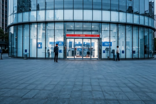 Mỹ không loại trừ khả năng trừng phạt các ngân hàng Trung Quốc