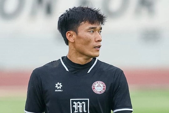 Thủ môn Bùi Tiến Dũng nói lời chia tay câu lạc bộ TP HCM