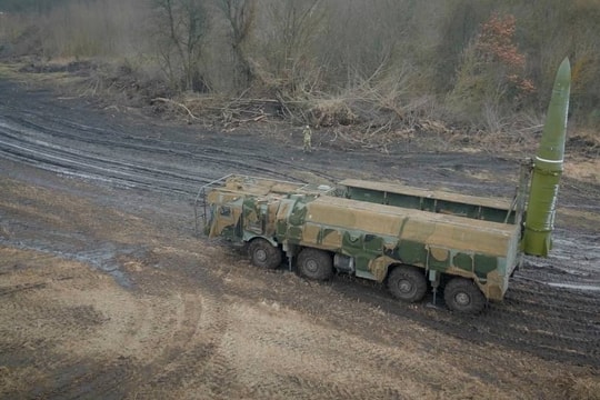 Nga đạt nhiều bước tiến ở Kursk và Donbas, tấn công các cơ sở năng lượng Ukraine