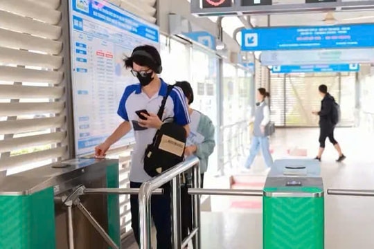 Hà Nội: Gần 12 triệu lượt hành khách sử dụng vé xe buýt điện tử