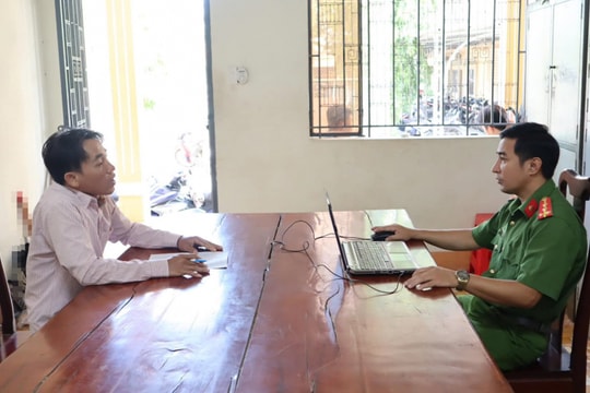 Triệu tập đối tượng hành hung tài xế xe tải khi dừng đèn đỏ