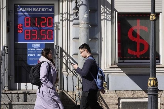 EU áp trừng phạt 3 công ty Trung Quốc