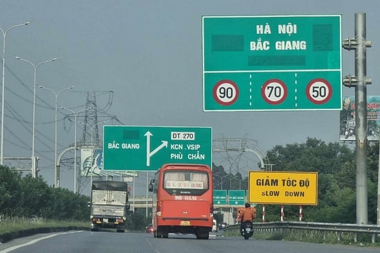 Người dân đi đường khác để không phải trả phí cao tốc Hà Nội - Bắc Giang