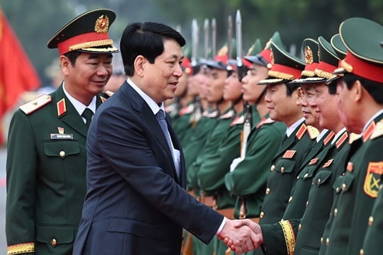 Chủ tịch nước Lương Cường thăm và làm việc tại Quân đoàn 12