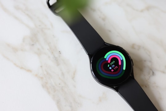 Galaxy Watch 4 nhận cập nhật One UI 6