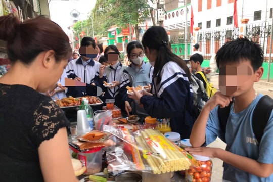 Bộ Y tế nhắc phải tăng cường giám sát an toàn thực phẩm tại khu vực trường học