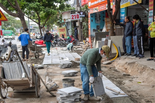 Cần có kế hoạch tổng thể và dài hạn về vấn đề lát đá vỉa hè