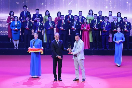 Nhựa Tiền Phong 4 lần nhận giải thưởng Vàng Chất lượng Quốc gia