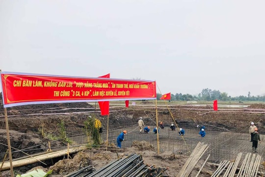 Quan tâm, chăm lo đến đời sống của công nhân ở lại làm xuyên Tết Ất Tỵ trên các công trường