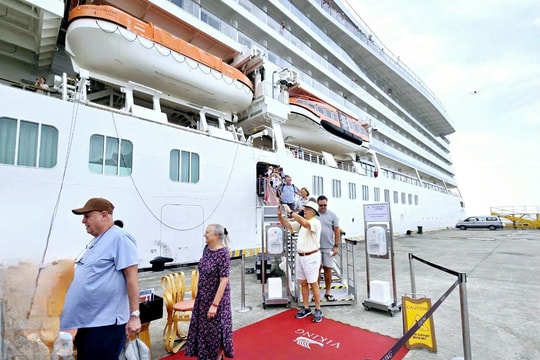 Quảng Ninh: Tạo tiền đề vững chắc cùng cả nước bước vào kỷ nguyên vươn mình của dân tộc