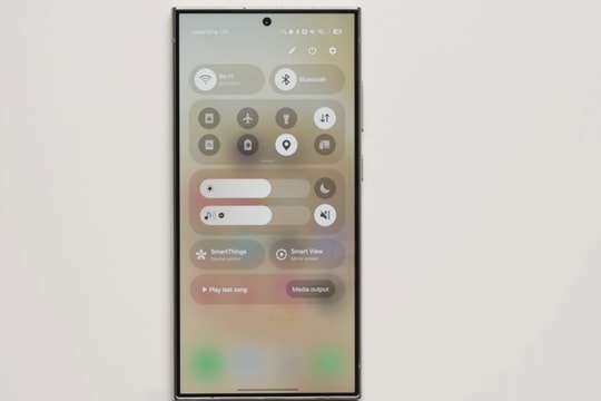 One UI 7.0: Xem mật khẩu Wi-Fi dễ dàng bằng vân tay
