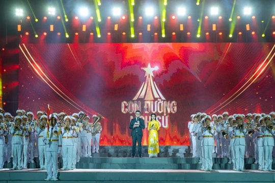 'Con đường lịch sử': Sống lại những khoảnh khắc hào hùng của Quân đội nhân dân Việt Nam trong hành trình 80 năm