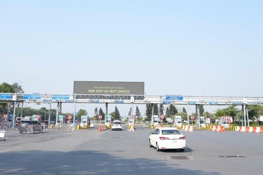 Thu phí không dừng ô tô ra/vào cảng hàng không Nội Bài, chủ xe cần lưu ý gì?