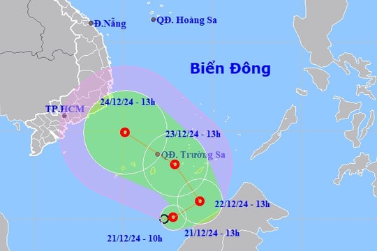 Áp thấp nhiệt đới đang có gió giật cấp 8 trên Biển Đông