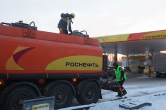 Xuất khẩu nhiên liệu của Nga giảm mạnh do suy thoái lọc dầu