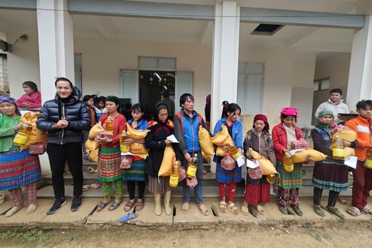 Nhiều hoạt động ý nghĩa hướng về biên cương Tổ quốc