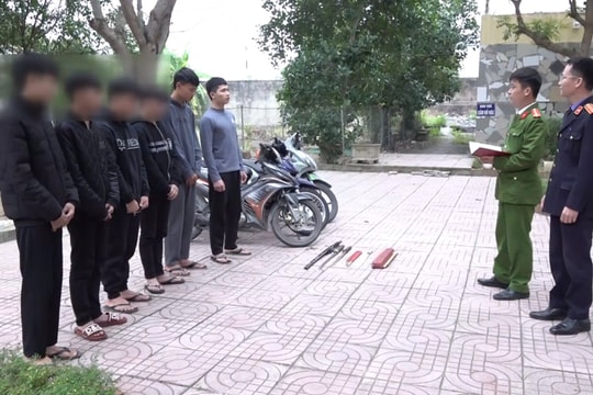 Bắt 7 đối tượng dùng hung khí đuổi chém người đi đường ở Nghệ An