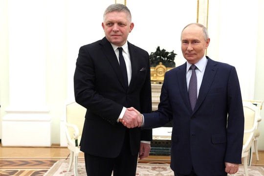 Thủ tướng Slovakia Fico hội đàm với Tổng thống Nga Putin về tình hình quốc tế và khí đốt