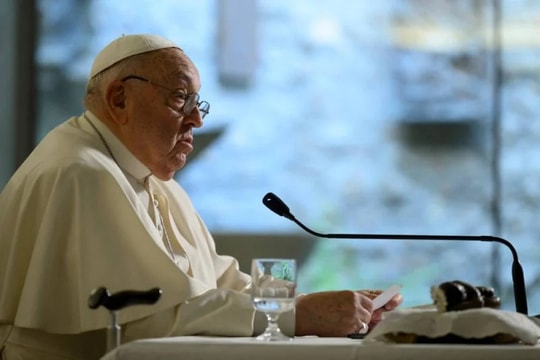 Israel nói Giáo hoàng Francis áp dụng 'tiêu chuẩn kép' về cuộc chiến ở Gaza