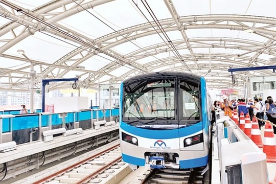 Lịch trình metro số 1 có gì đặc biệt?