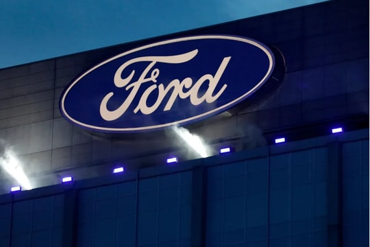 Ford và Toyota đồng loạt tài trợ 1 triệu USD cho lễ nhậm chức của Tổng thống Donald Trump