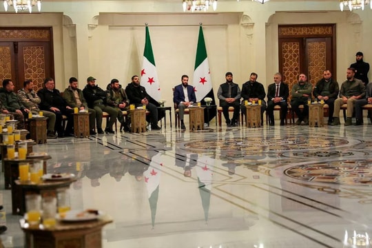 Các nhóm phiến quân cũ đồng ý sáp nhập vào Bộ Quốc phòng Syria
