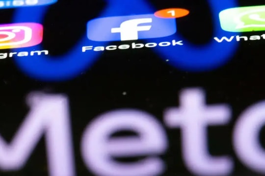 Iran dỡ bỏ lệnh cấm WhatsApp và Google Play