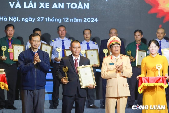 Vinh danh 60 lái xe đạt giải thưởng Vô lăng vàng năm 2024