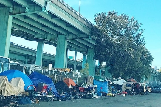 Tỷ lệ vô gia cư ở Mỹ tăng kỷ lục 18% trong năm 2024