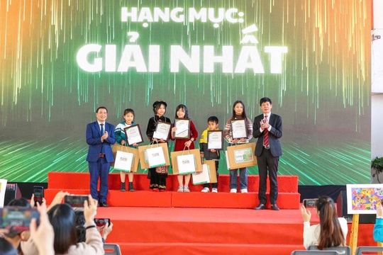 Tôn vinh nhiều tác phẩm xuất sắc tại Lễ trao giải cuộc thi vẽ tranh bảo vệ môi trường với chủ đề Ngôi trường xanh