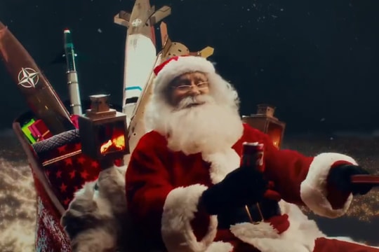 Video 'Ông già Noel liên kết với NATO bị Nga bắn hạ' lan truyền trên mạng