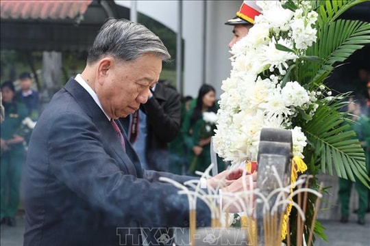 Tổng Bí thư Tô Lâm dâng hương tại Khu di tích Ngã ba Đồng Lộc