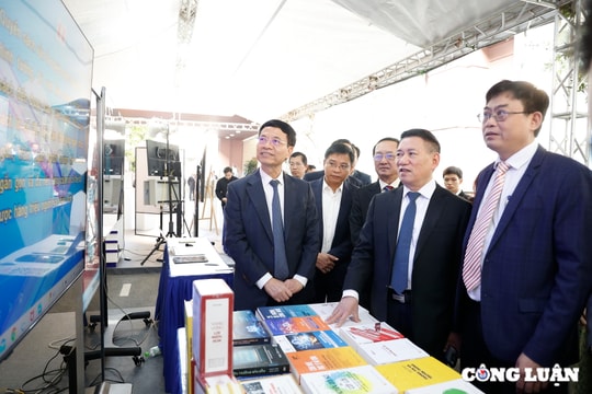 Tập trung công tác đấu tranh thông tin xấu, độc từ nền tảng xuyên biên giới bằng công nghệ